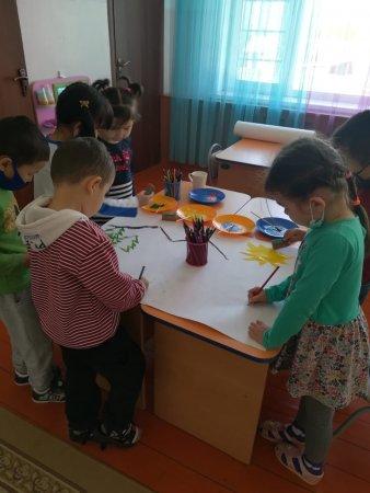 "Әлем-бала көзімен"